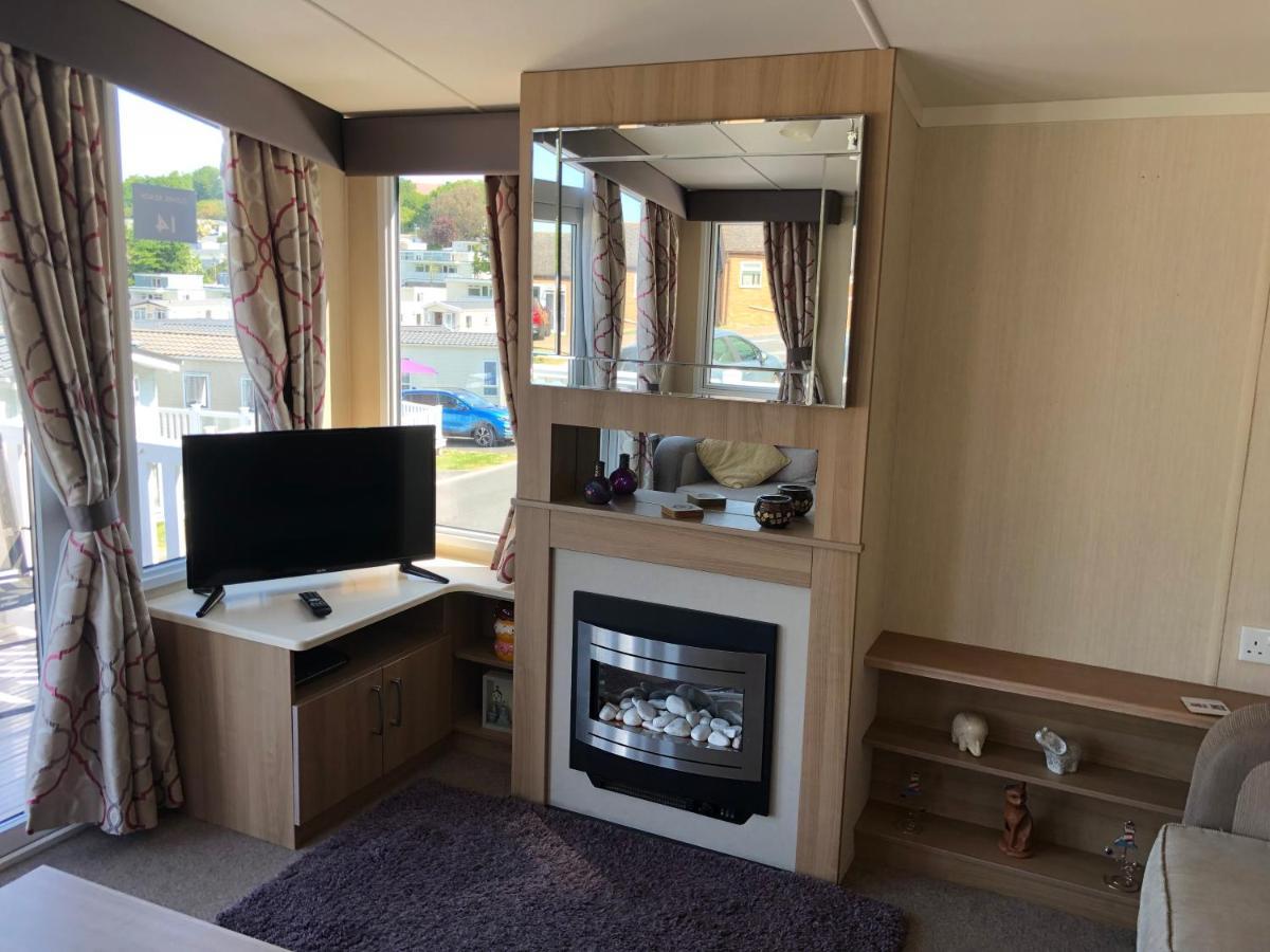 Popular Property In Bembridge Extérieur photo